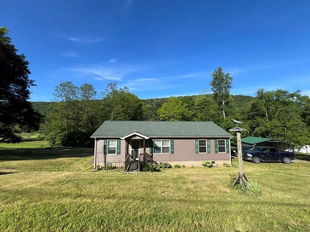 395 Eagle Rock Road , Oil City