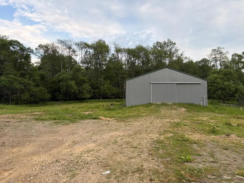 11711 Route 27, Eldred
