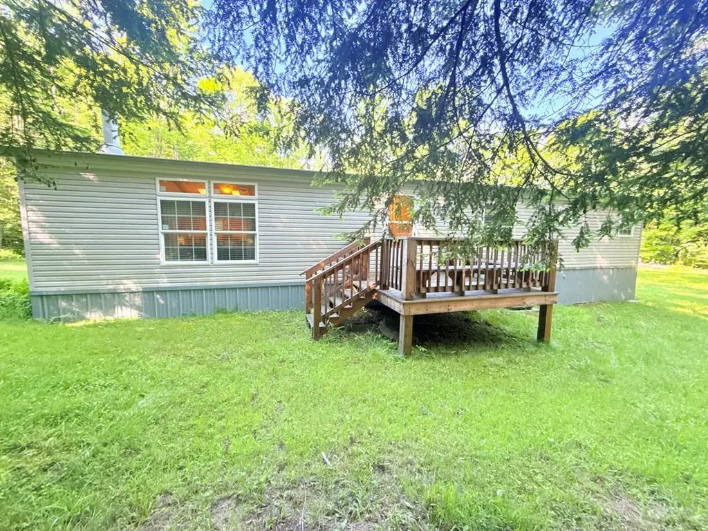 132 Hemlock Lane, Rochester Mills