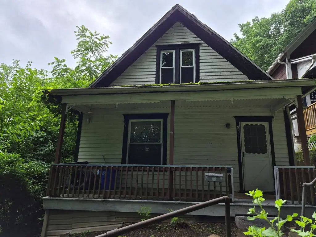 313 Pine Street , Oil City