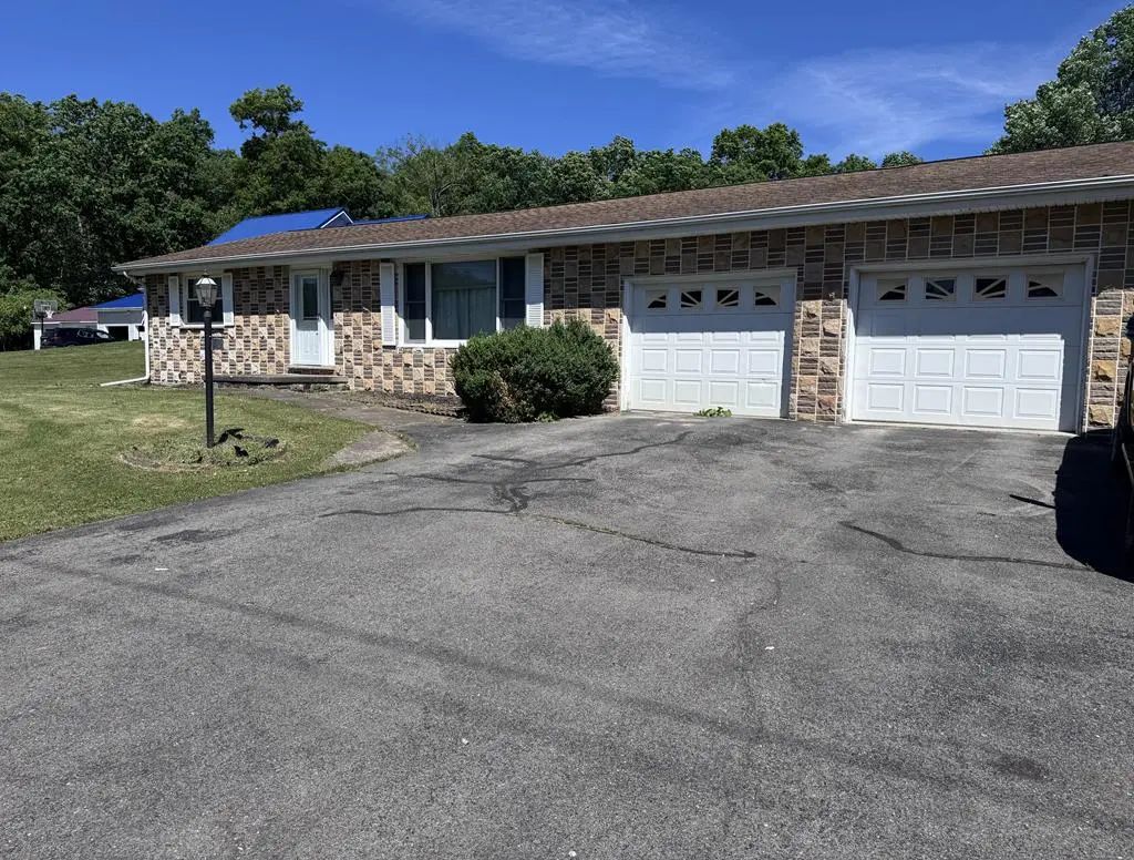 23165 Route 66, Shippenville