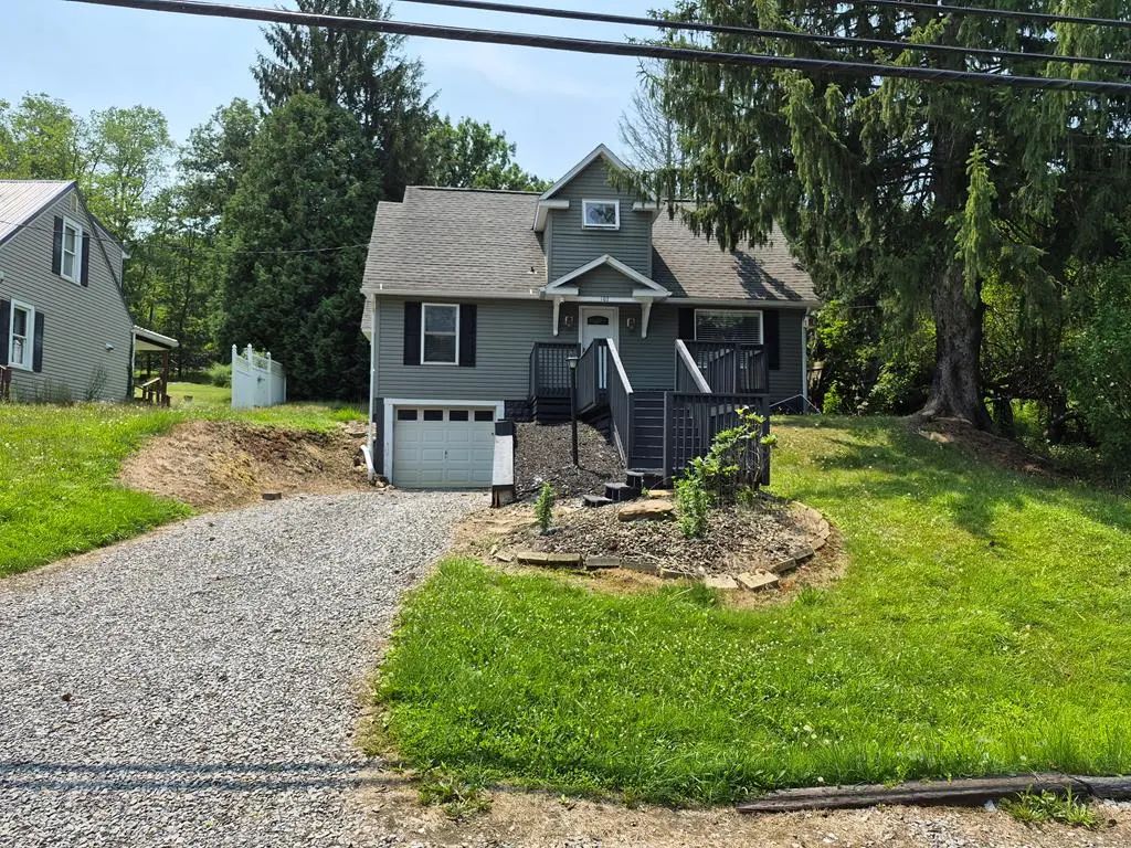 102 State Route 157, Oil City