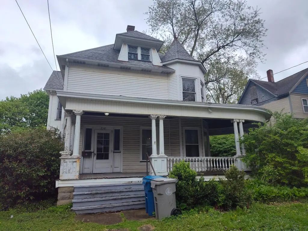 718 Park Avenue , Meadville