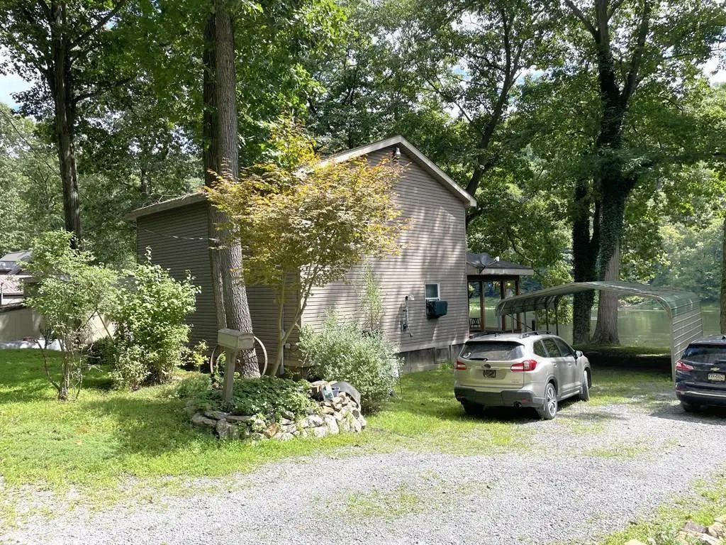 1850 Rockland Station Road , Kennerdell