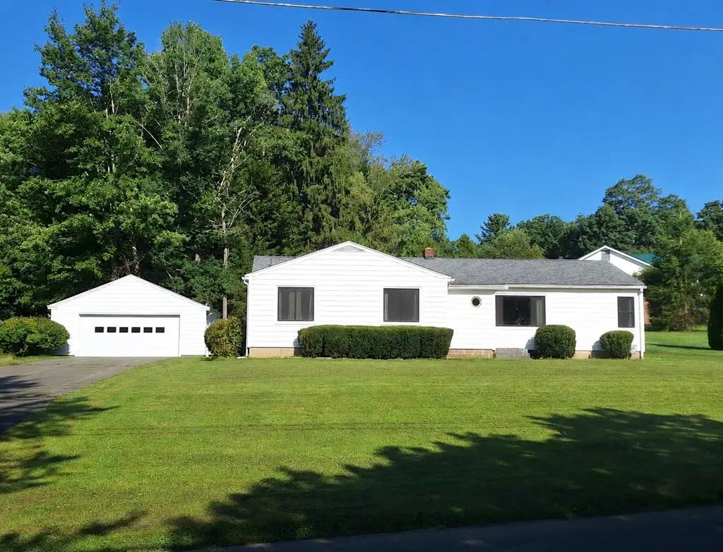 433 Oak Road, Oil City