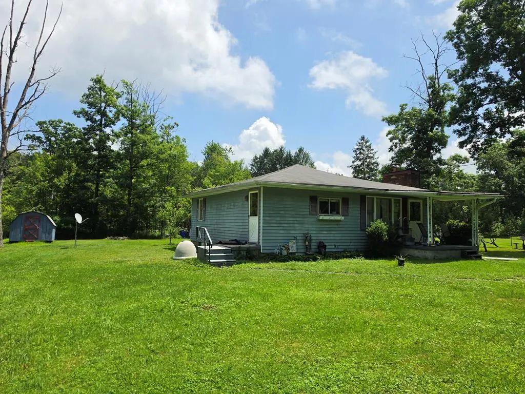 188 Follette Drive, Oil City