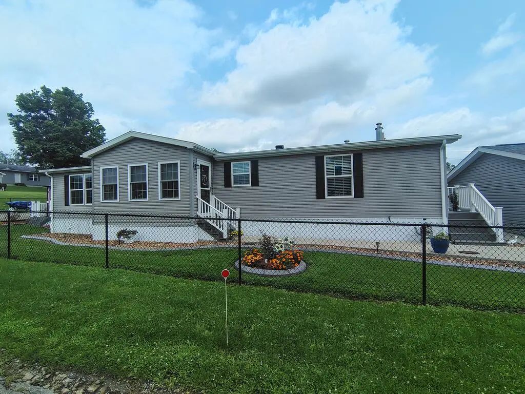 3959 Maple Street , Hawthorn