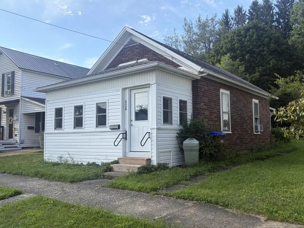 520 West Elm Street, Titusville