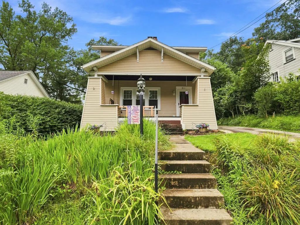 911 N. Monroe Street, Titusville