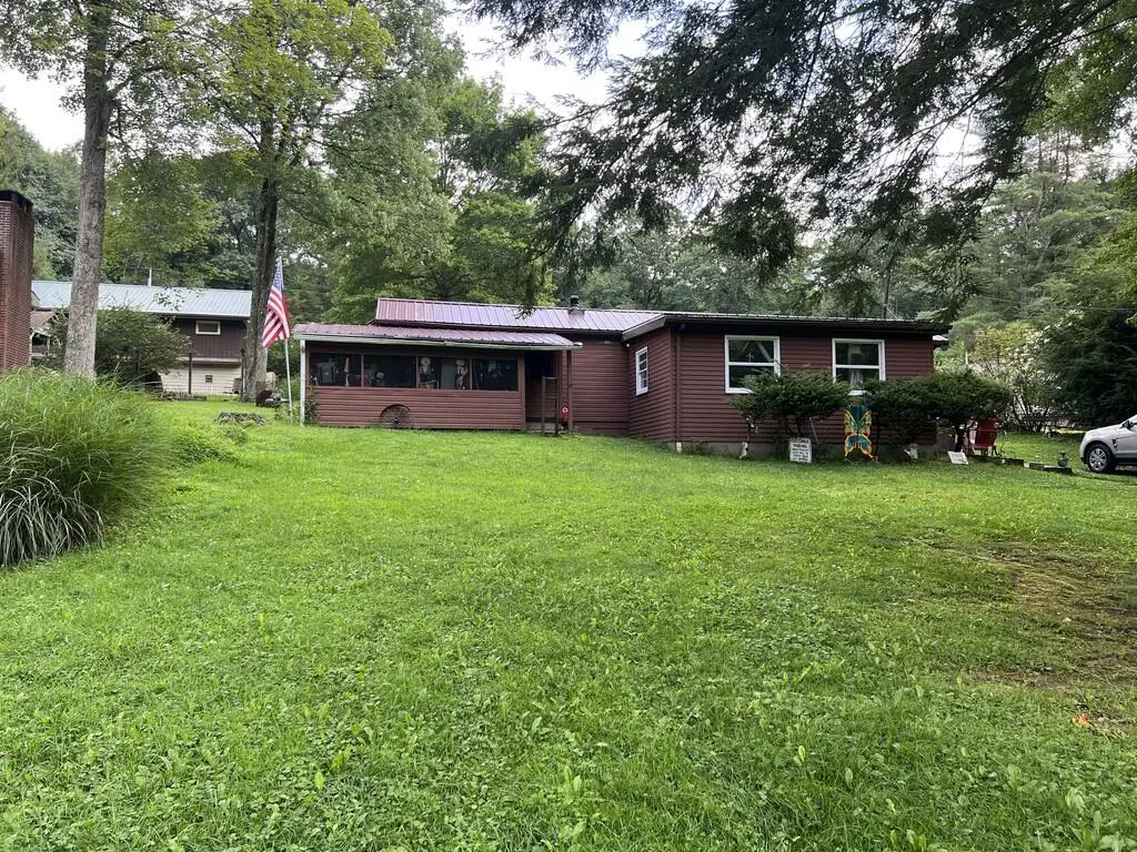 369 Ahrensville Road, Oil City