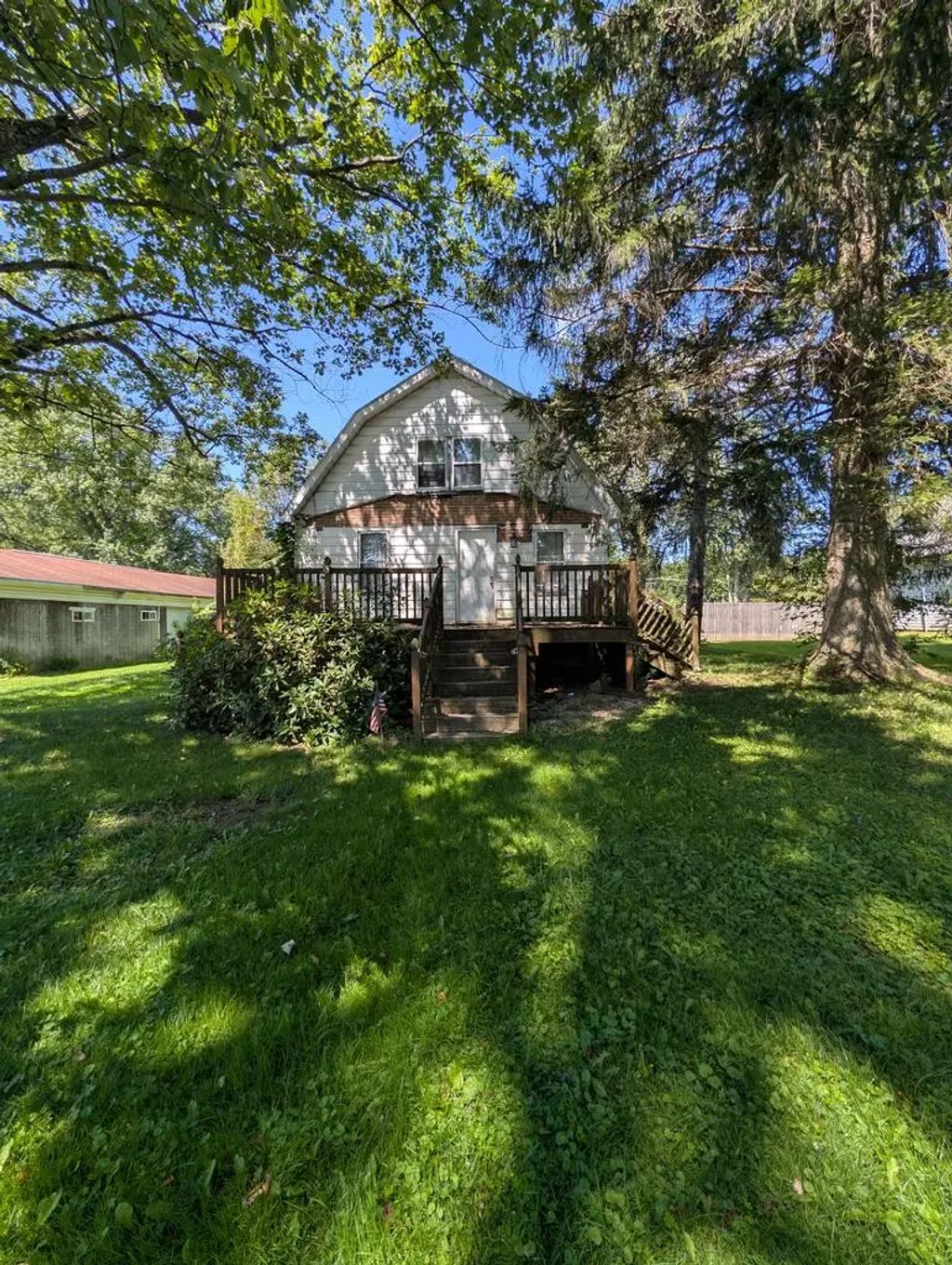 109 East Maple Street , Marienville
