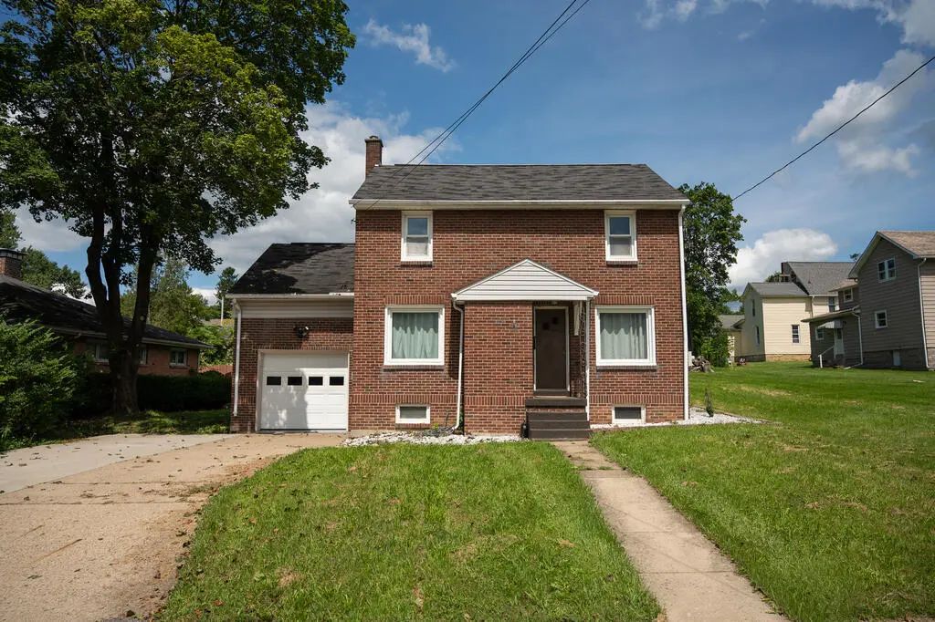 527 Elss Street, Clarion