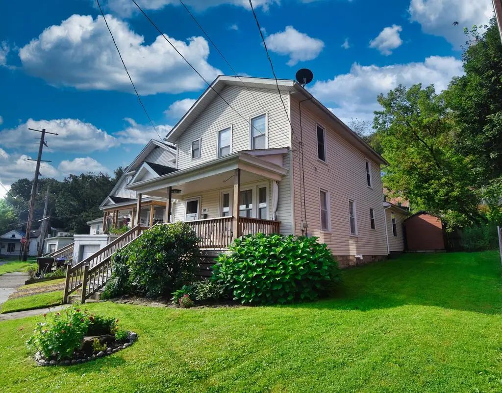 1107 Elm Street , Franklin