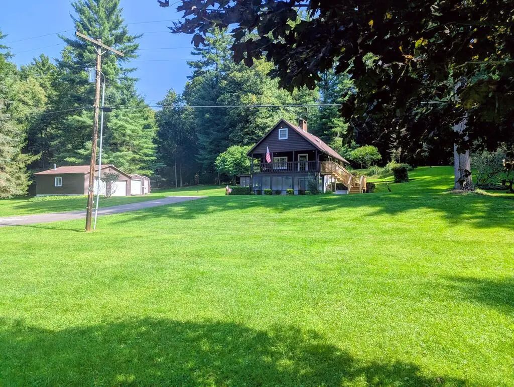 1403 River Road, Cooksburg