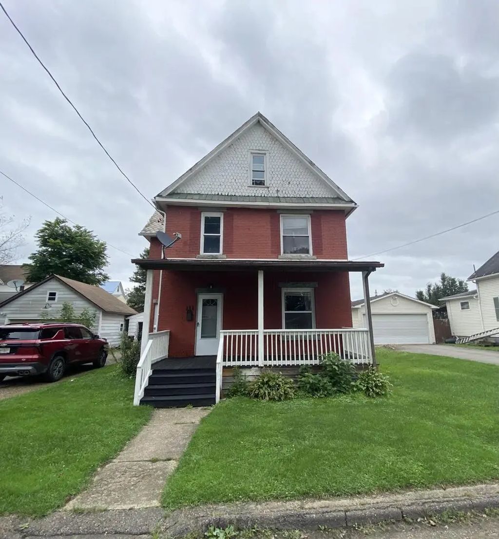 111 Elm, Franklin