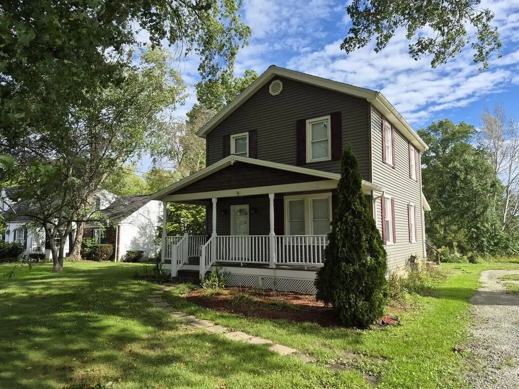 786 Mercer Road, Greenville