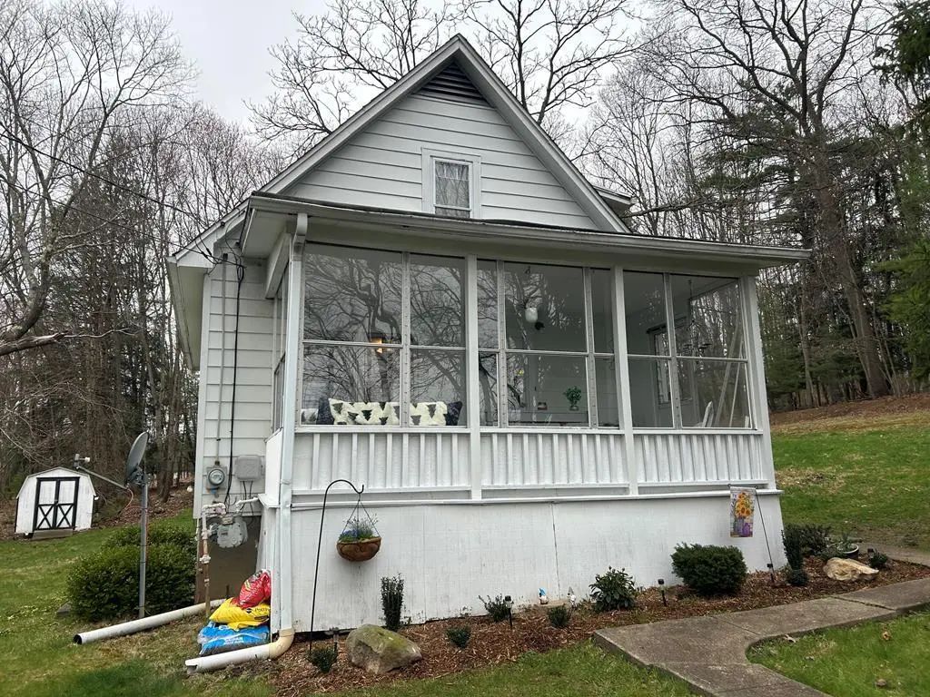 566 S. 3rd Avenue, Clarion