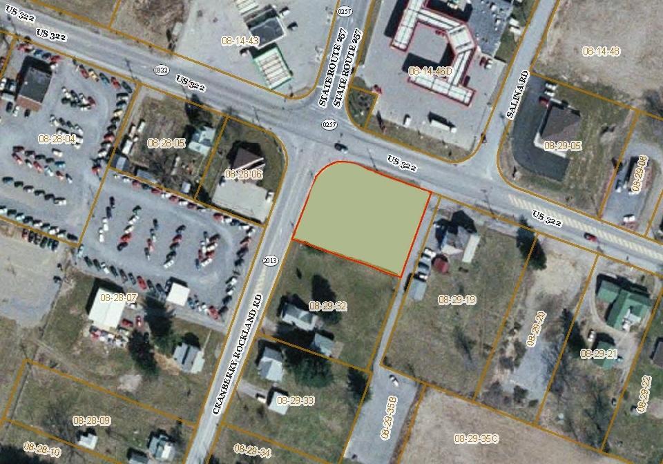 2372 Cranberry Rockland Road, Cranberry