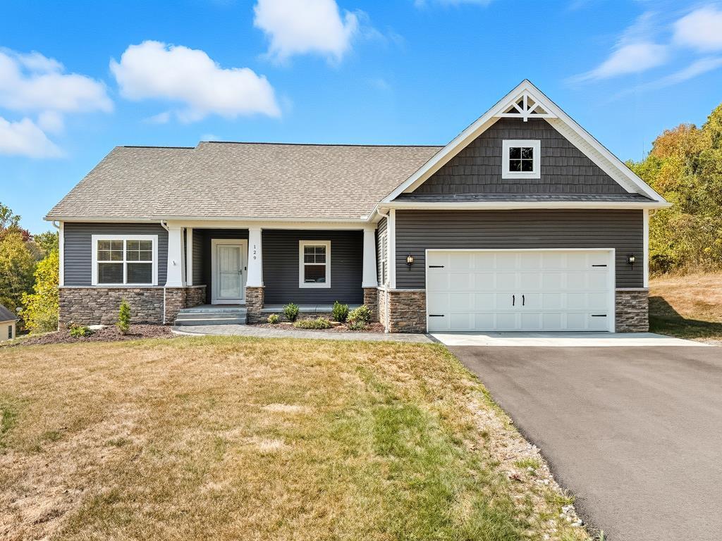 129 Metz Road, Foxburg