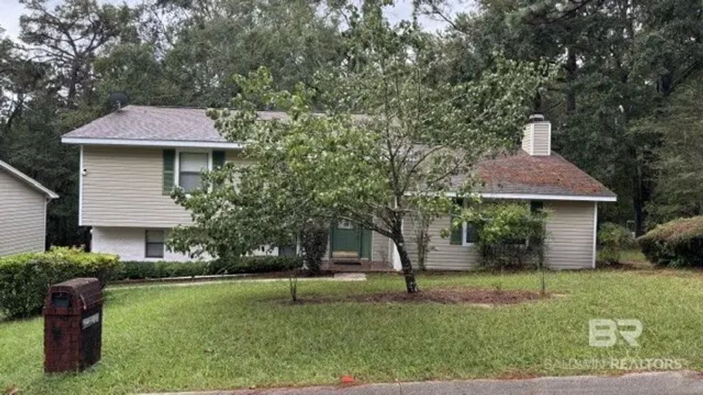 212 Bay View Drive, Daphne
