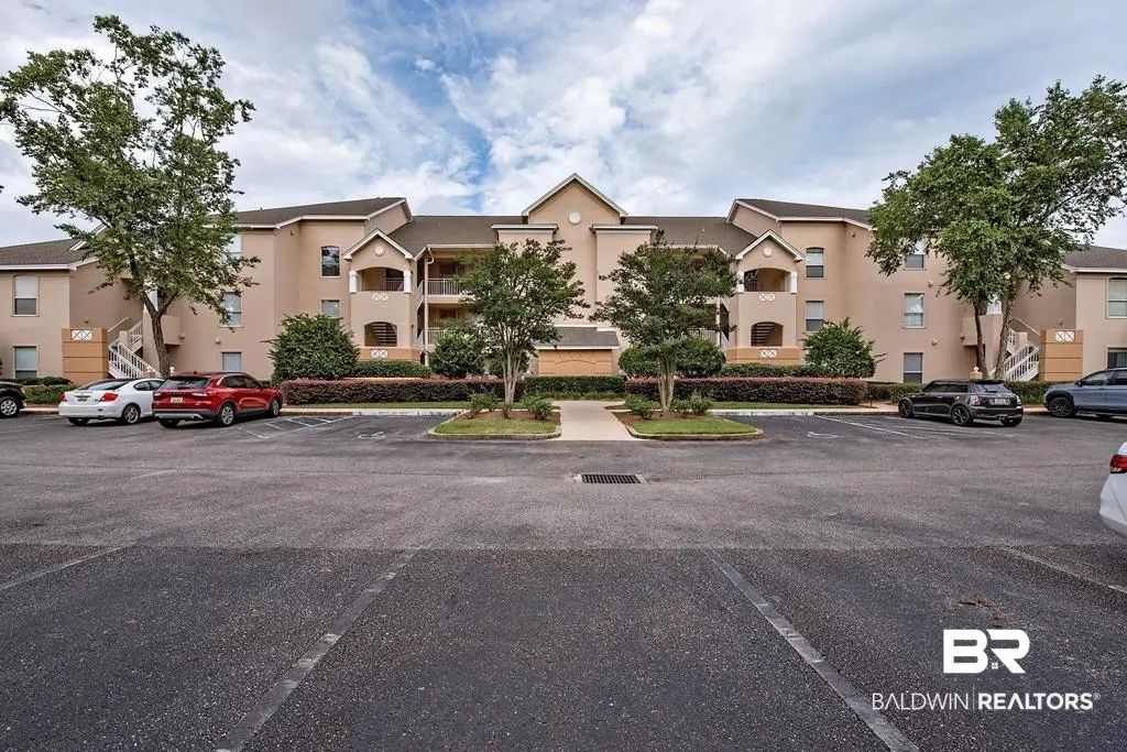 Photo of Listing #375169