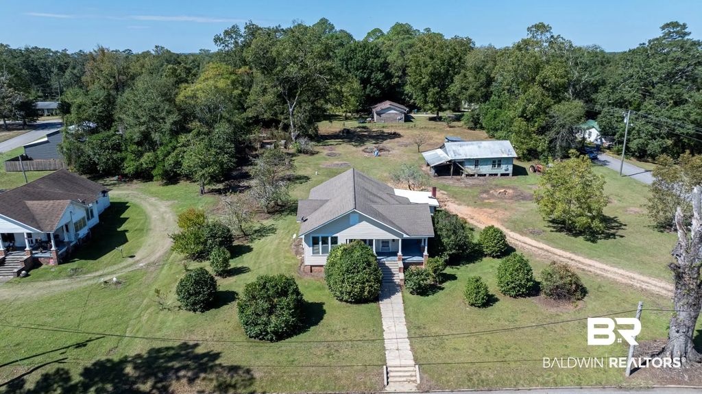 307 Salter Street, Evergreen