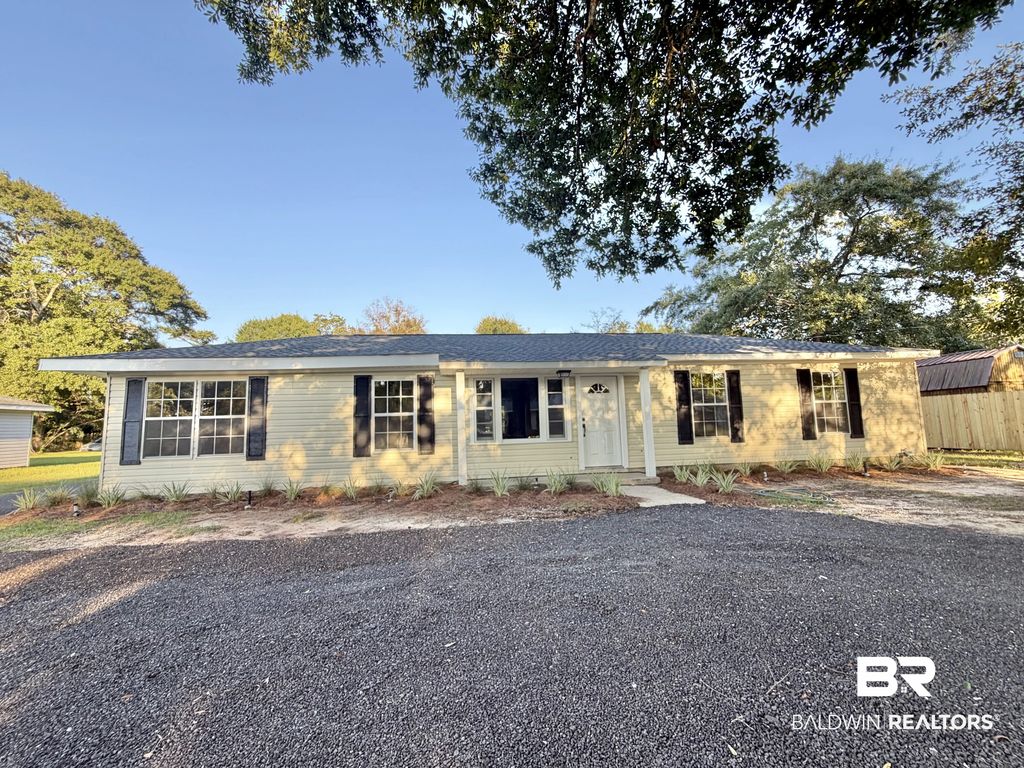 217 7th Avenue, Atmore