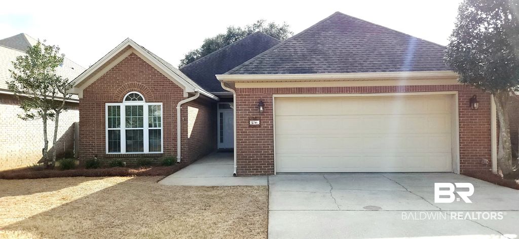 166 Club Dr, Fairhope