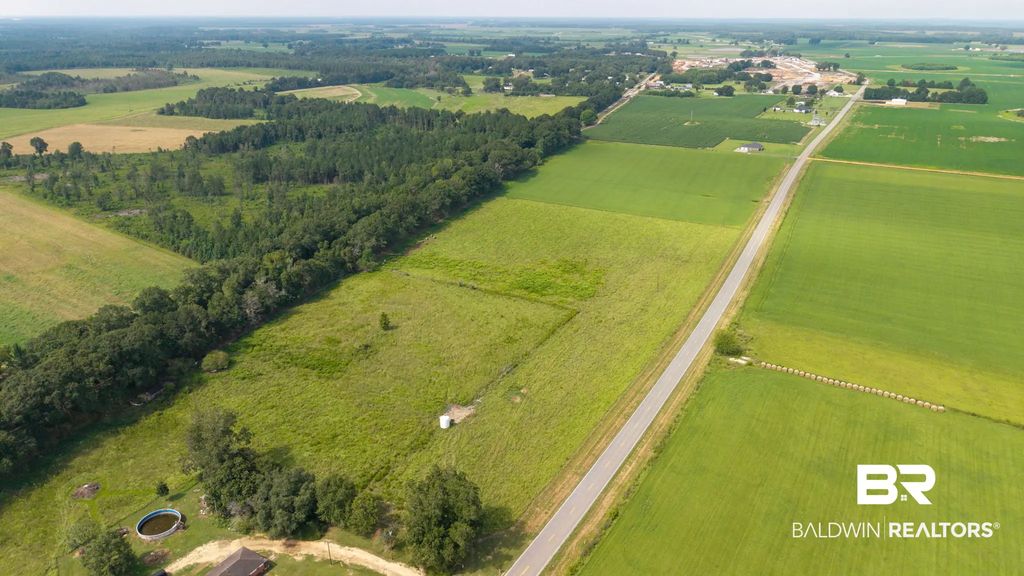 1430 Huxford Rd, Atmore