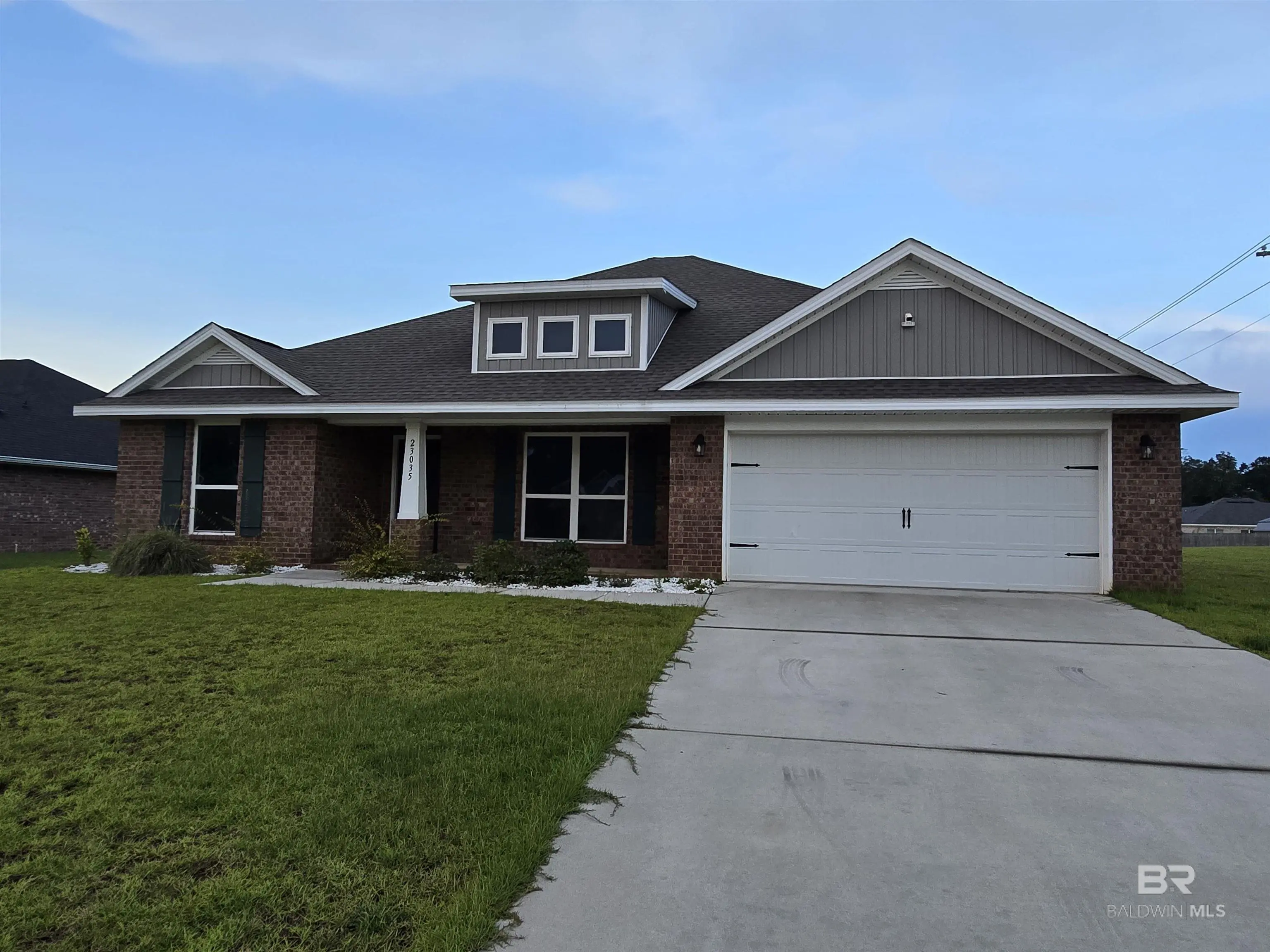 Photo of Listing #381264