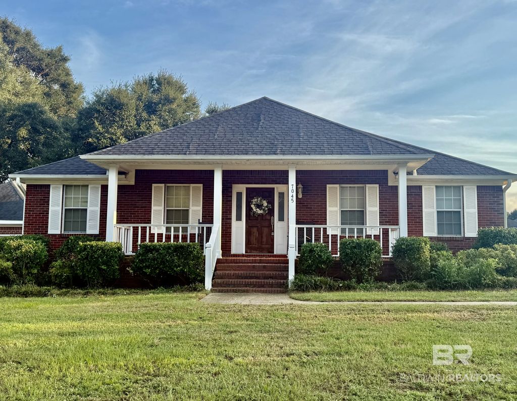 7045 Remington Park Court, Mobile