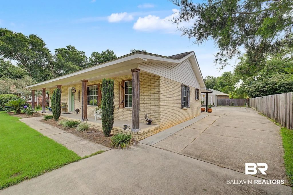2808 Pine Ridge Drive, Lillian