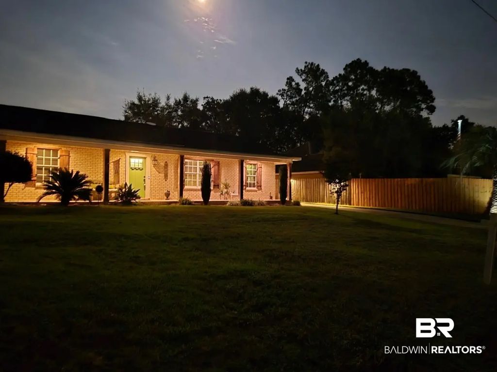2808 Pine Ridge Drive, Lillian
