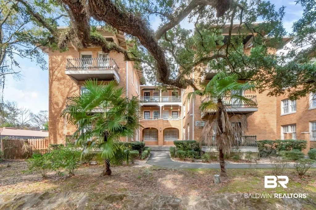 1602 Government Street 1a, Mobile