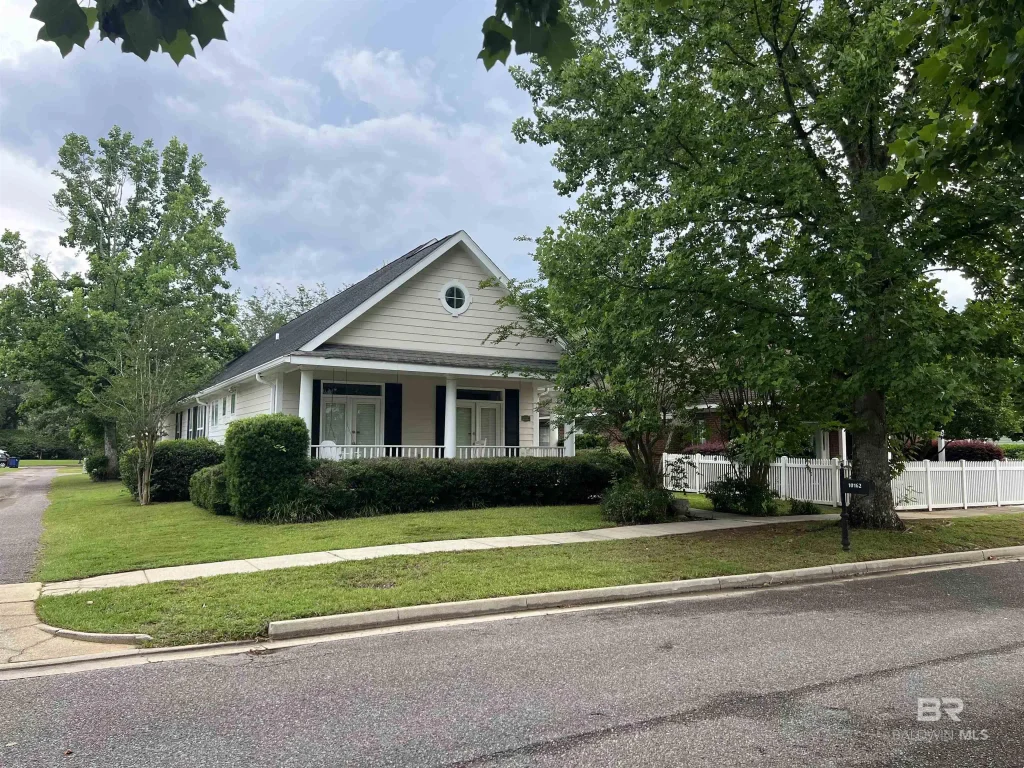 10162 Papas Street, Daphne