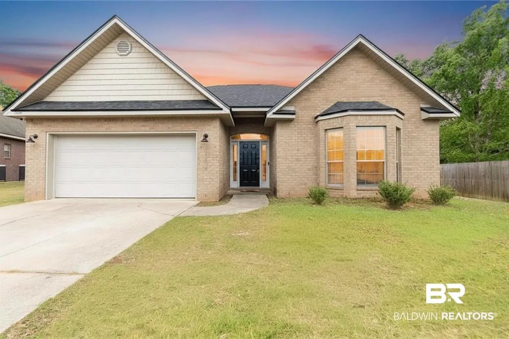 8304 E Willow Trace Court, Wilmer