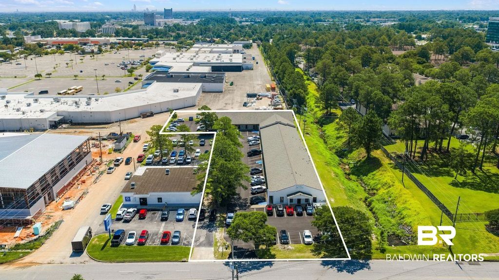 857 Downtowner Boulevard, Mobile