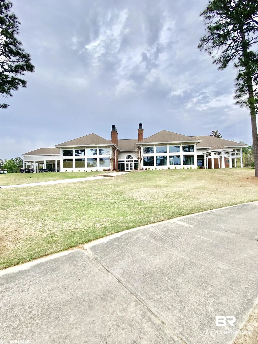 6 Charleston Court, Brewton