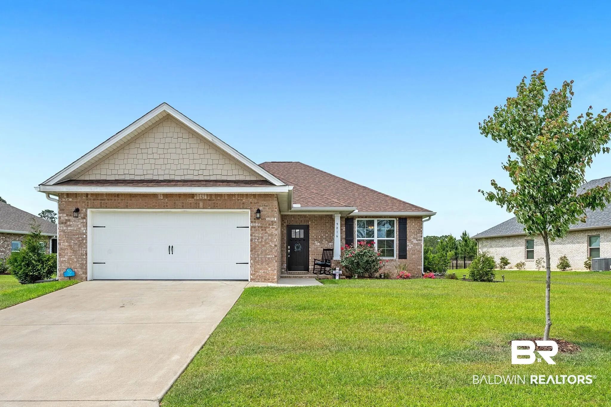 Photo of Listing #378334