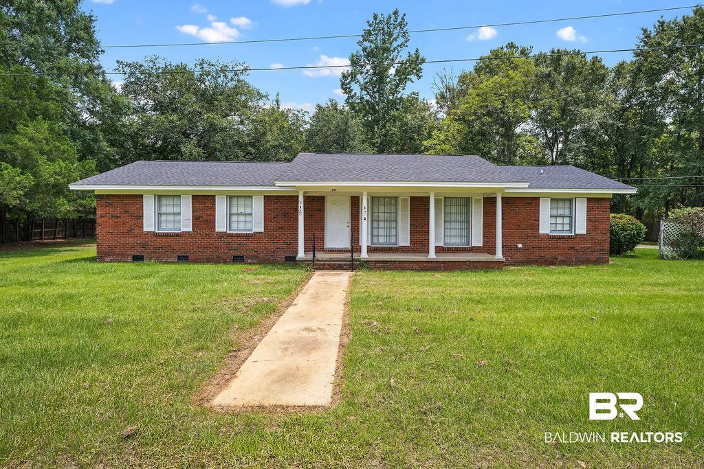 201 Stover Dr, Bay Minette