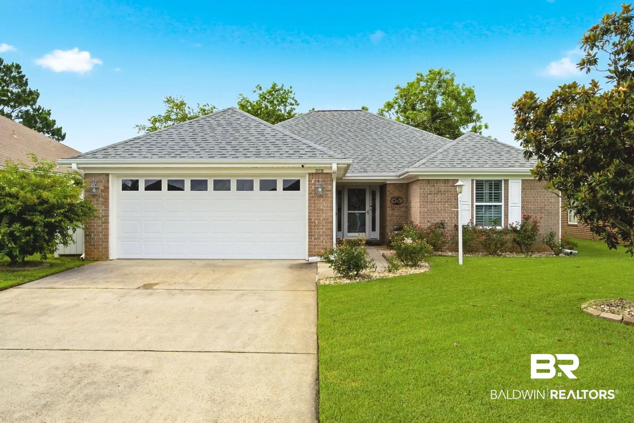 Photo of Listing #398317