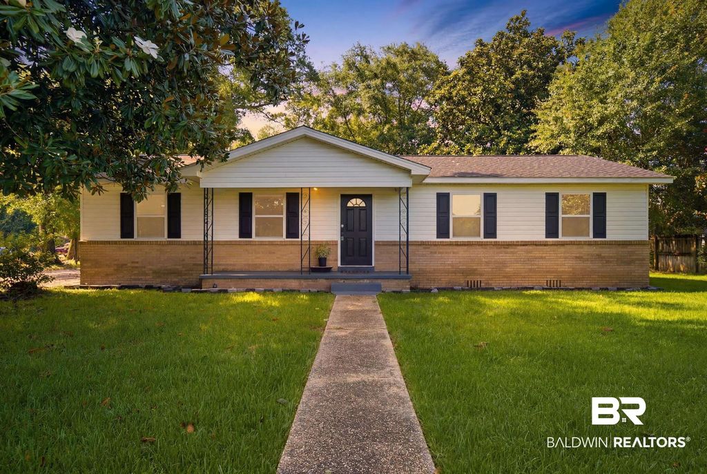 901 W 7th Street, Bay Minette