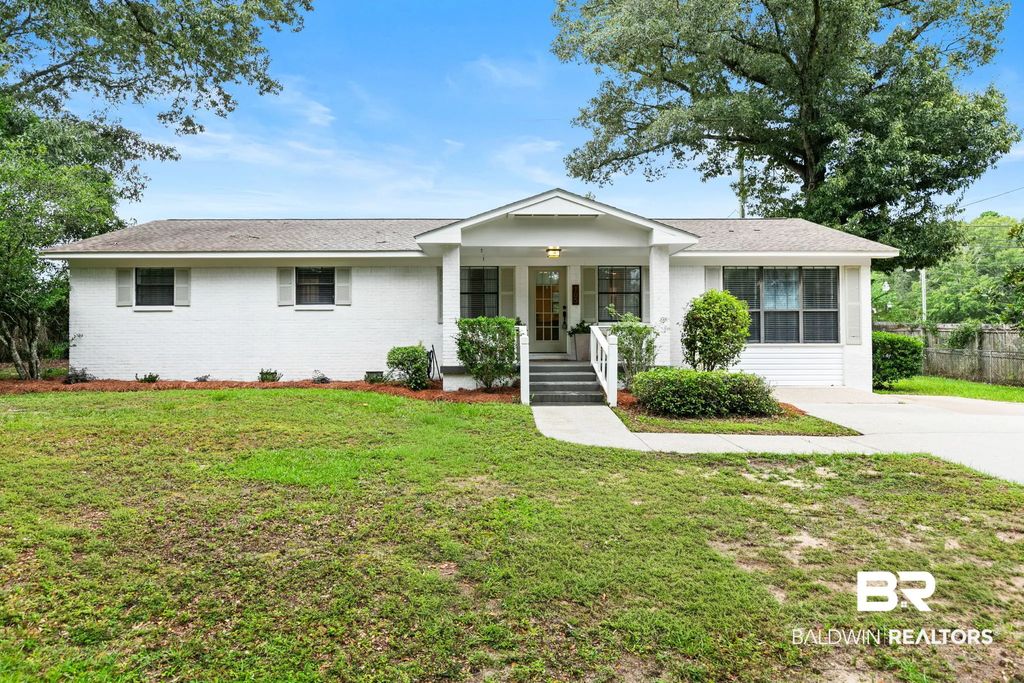 105 Sara Avenue N, Spanish Fort