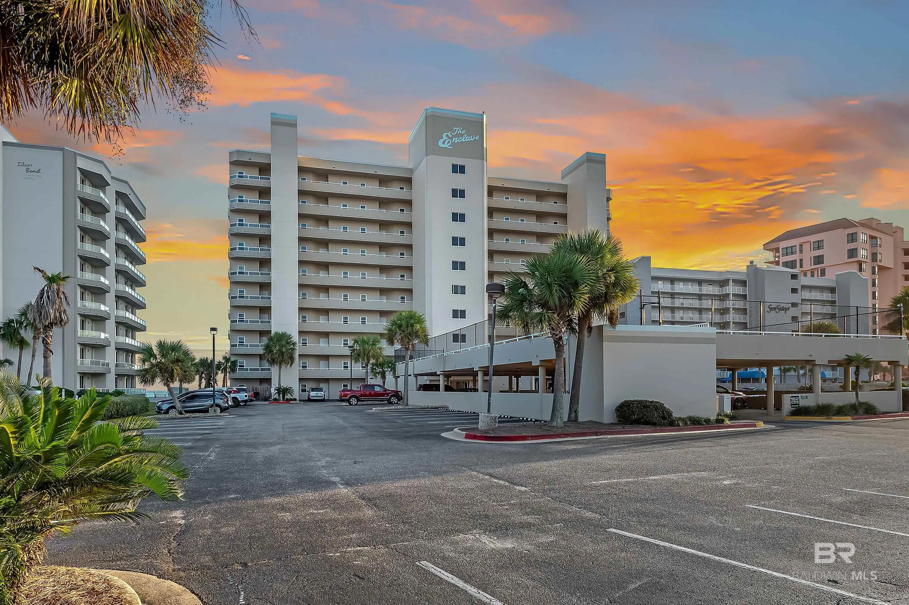 Photo of Listing #378084