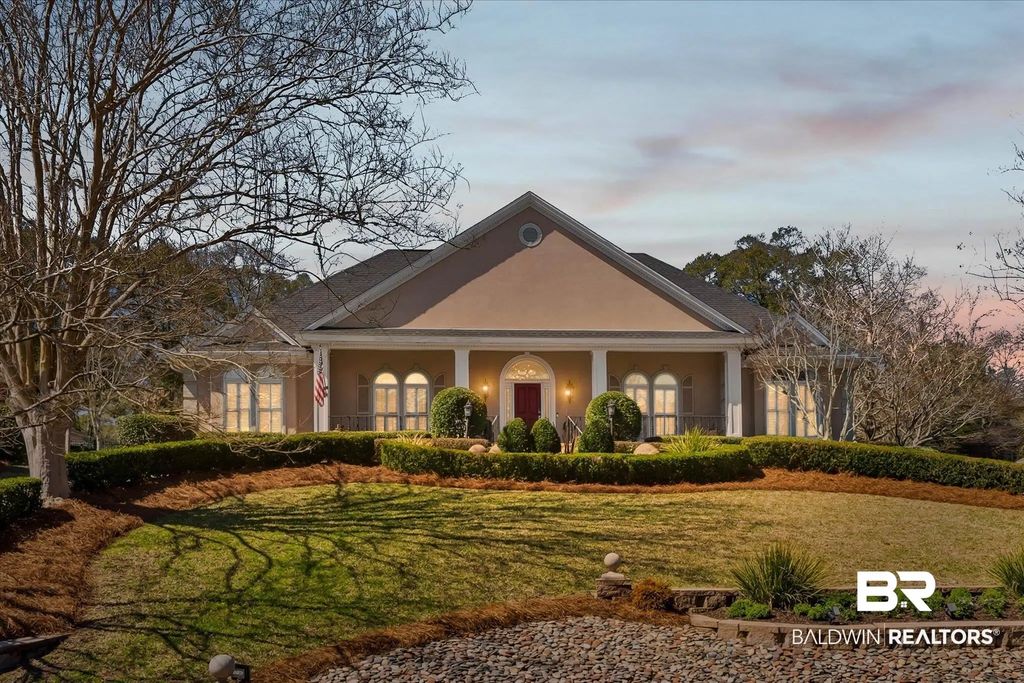 2606 E Charleston Oaks Drive, Mobile