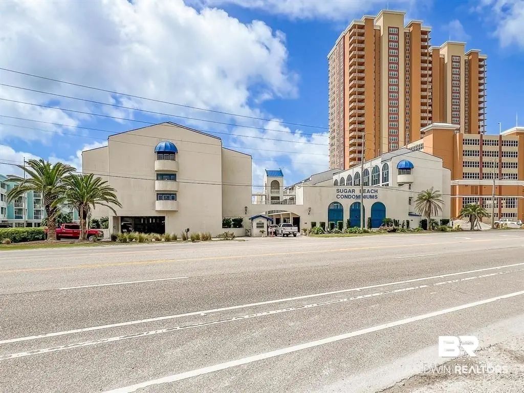 Photo of Listing #390747