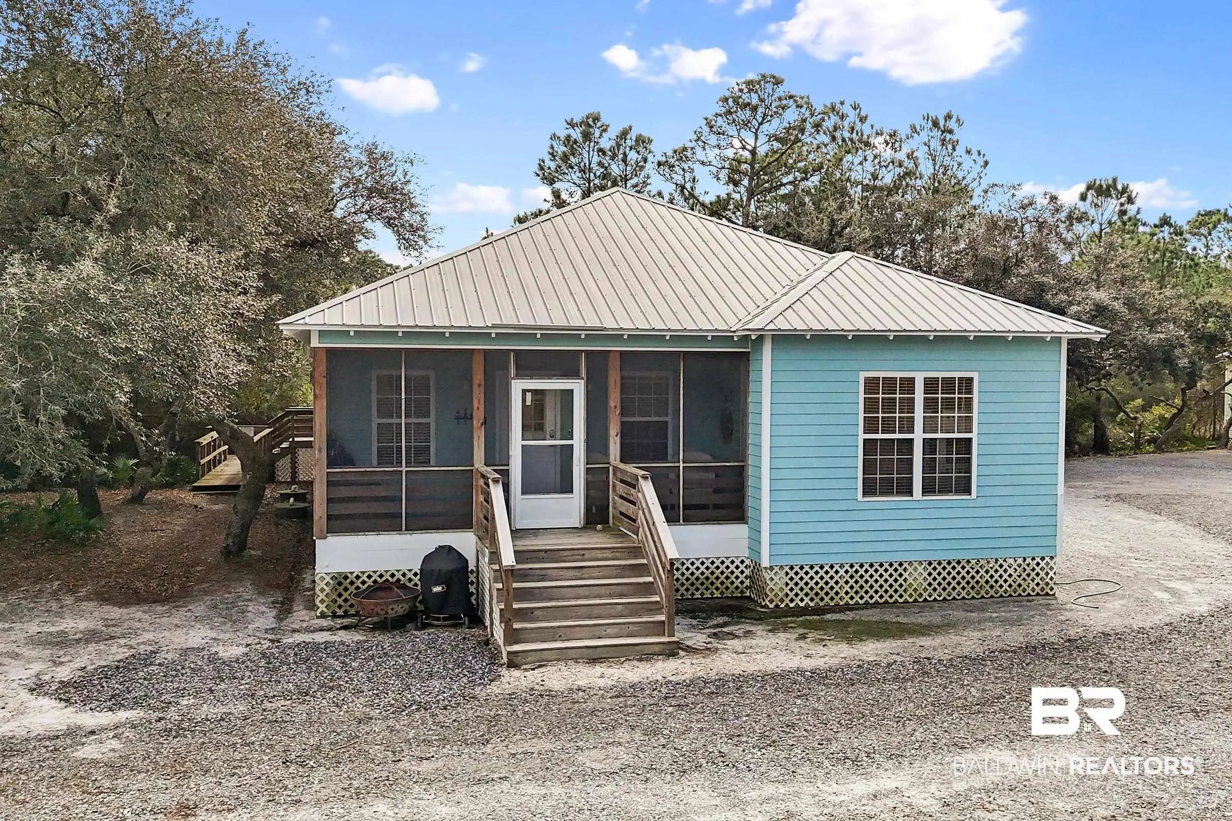 Photo of Listing #390771
