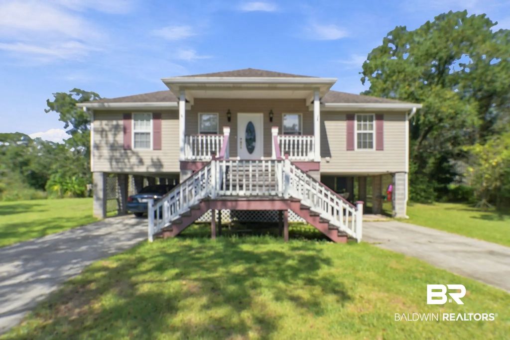 2250 Dog River Court, Mobile