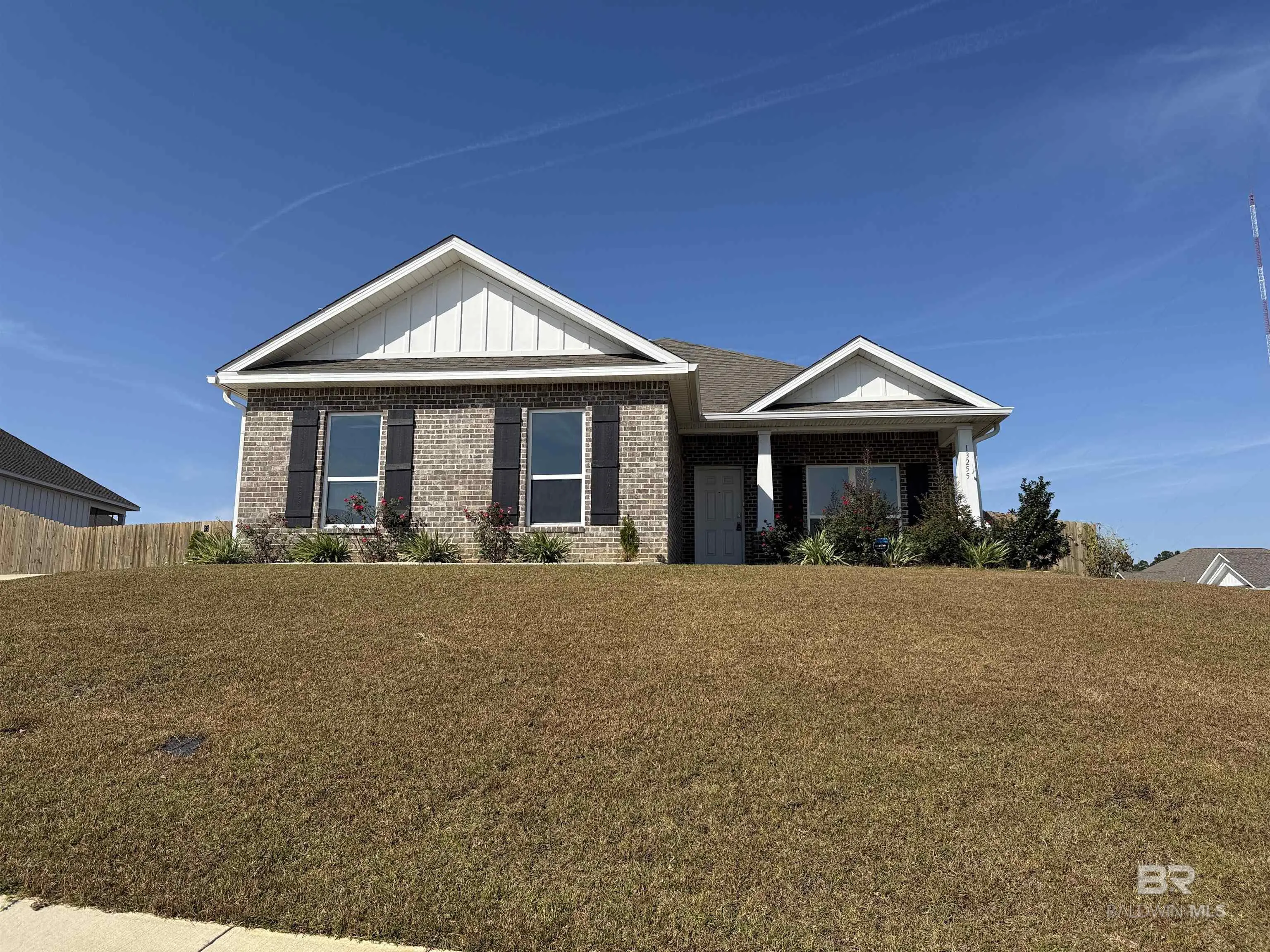 Photo of Listing #388245