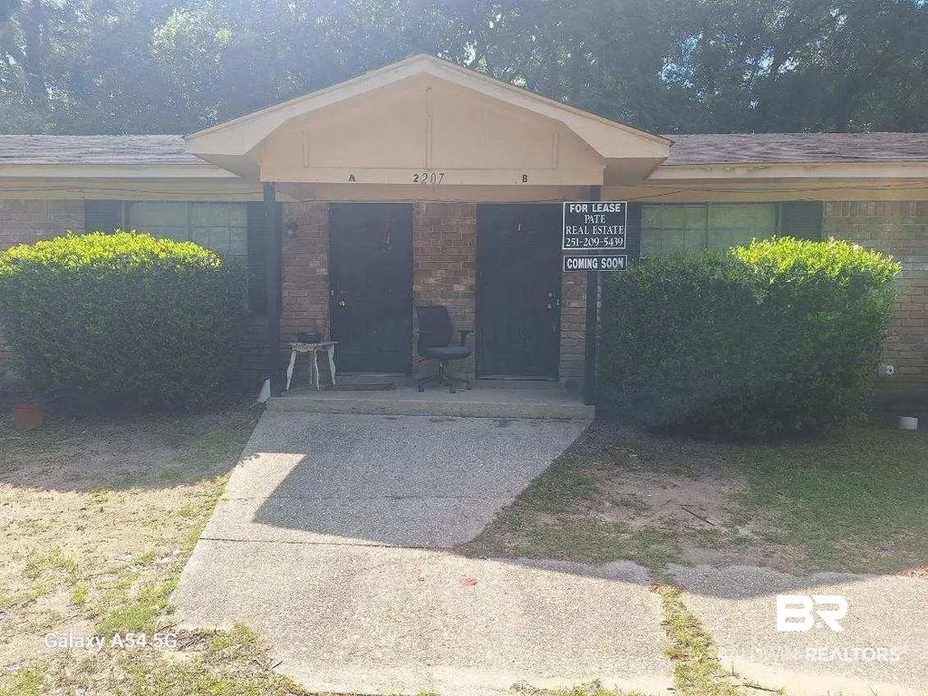 2207 Wolf Ridge Road B, Mobile